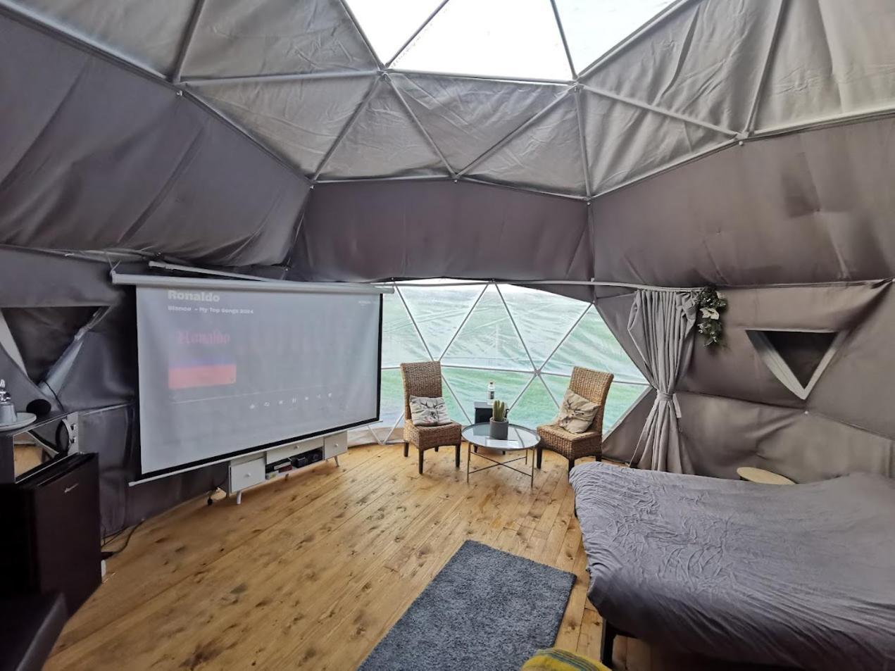 Lincoln Star Dome, Hot Tub, Bbq Appartement Langworth Buitenkant foto